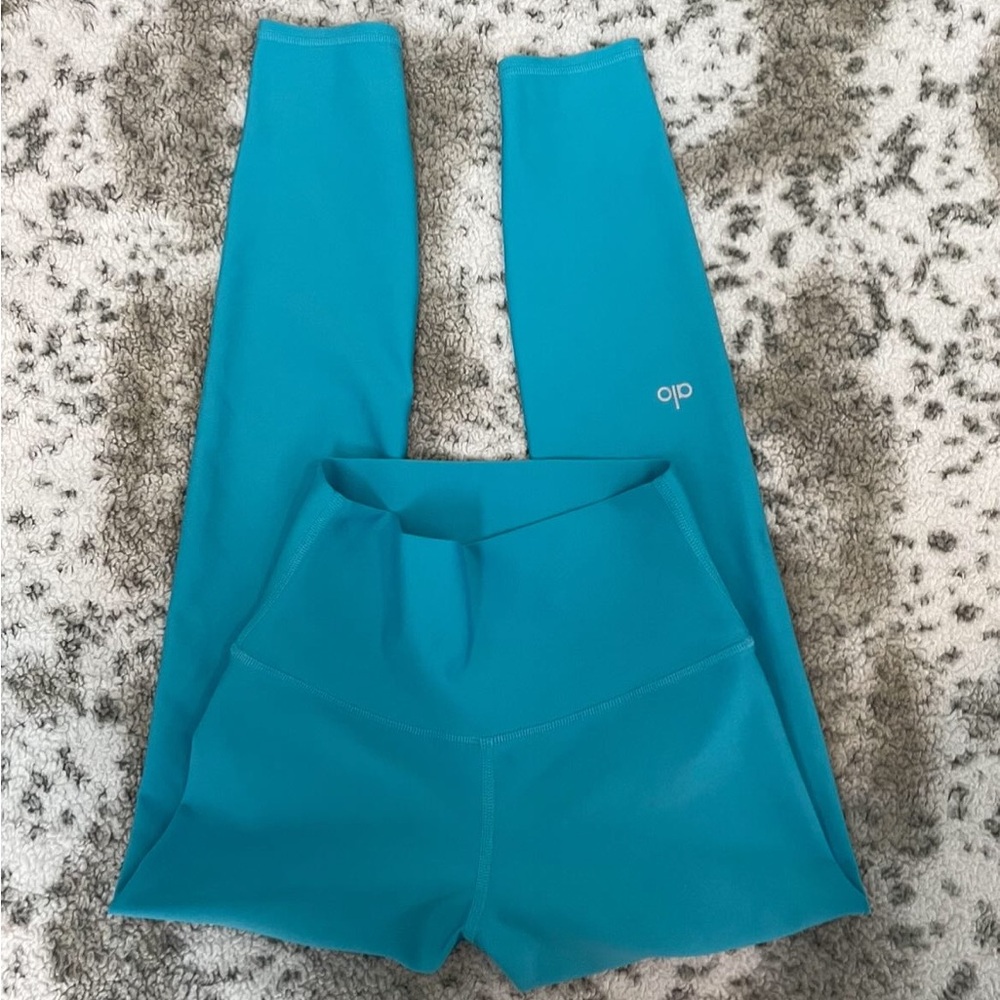 Alo yoga aqua airlift leggings